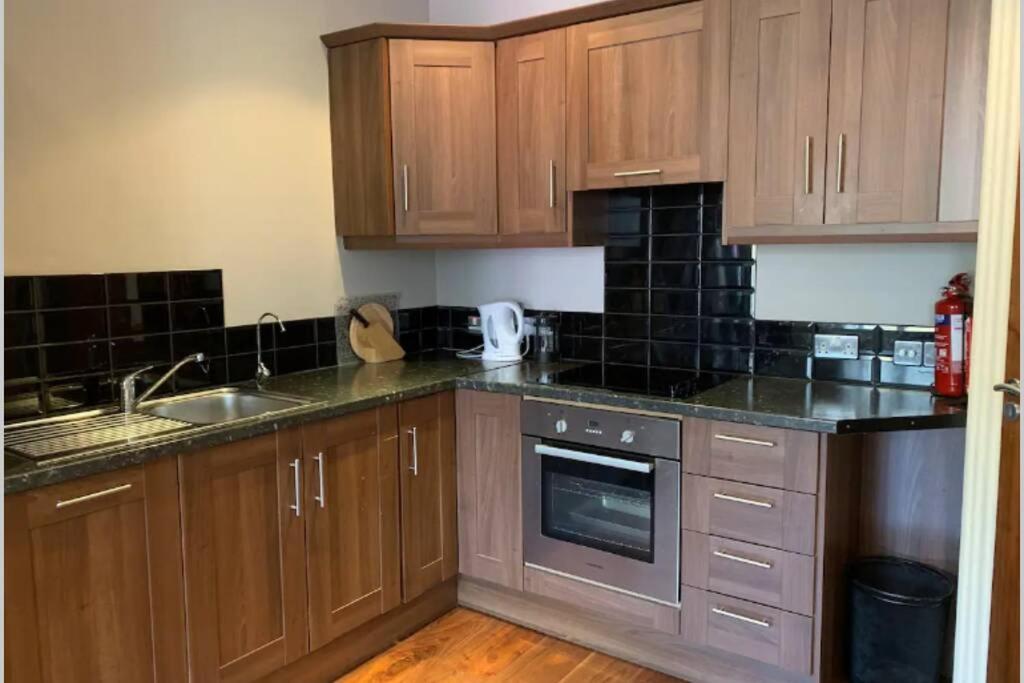 Centre Of Dingle Town - Luxury Holiday Apartment Экстерьер фото
